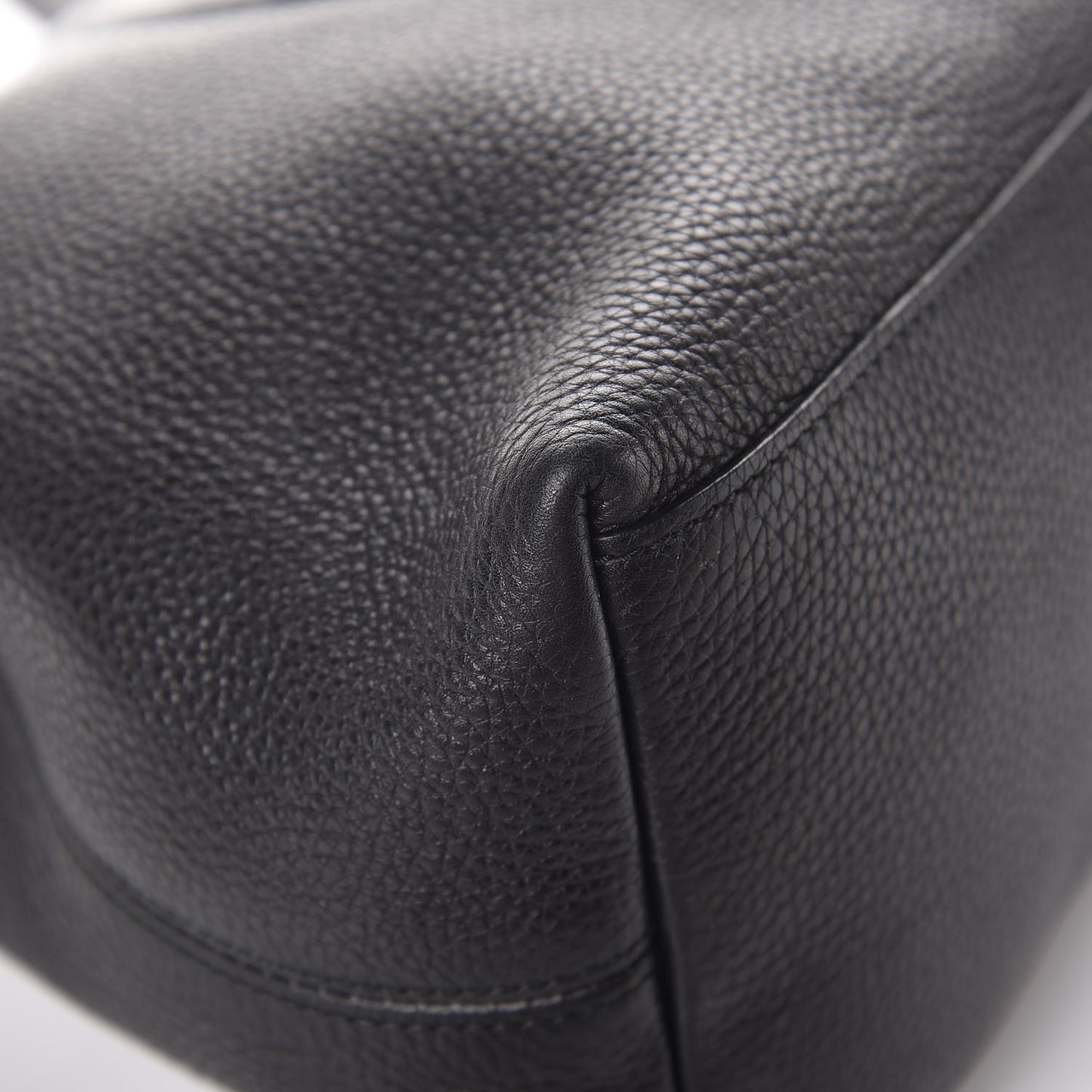 Pebbled Calfskin Medium Soho Chain Shoulder Bag Black