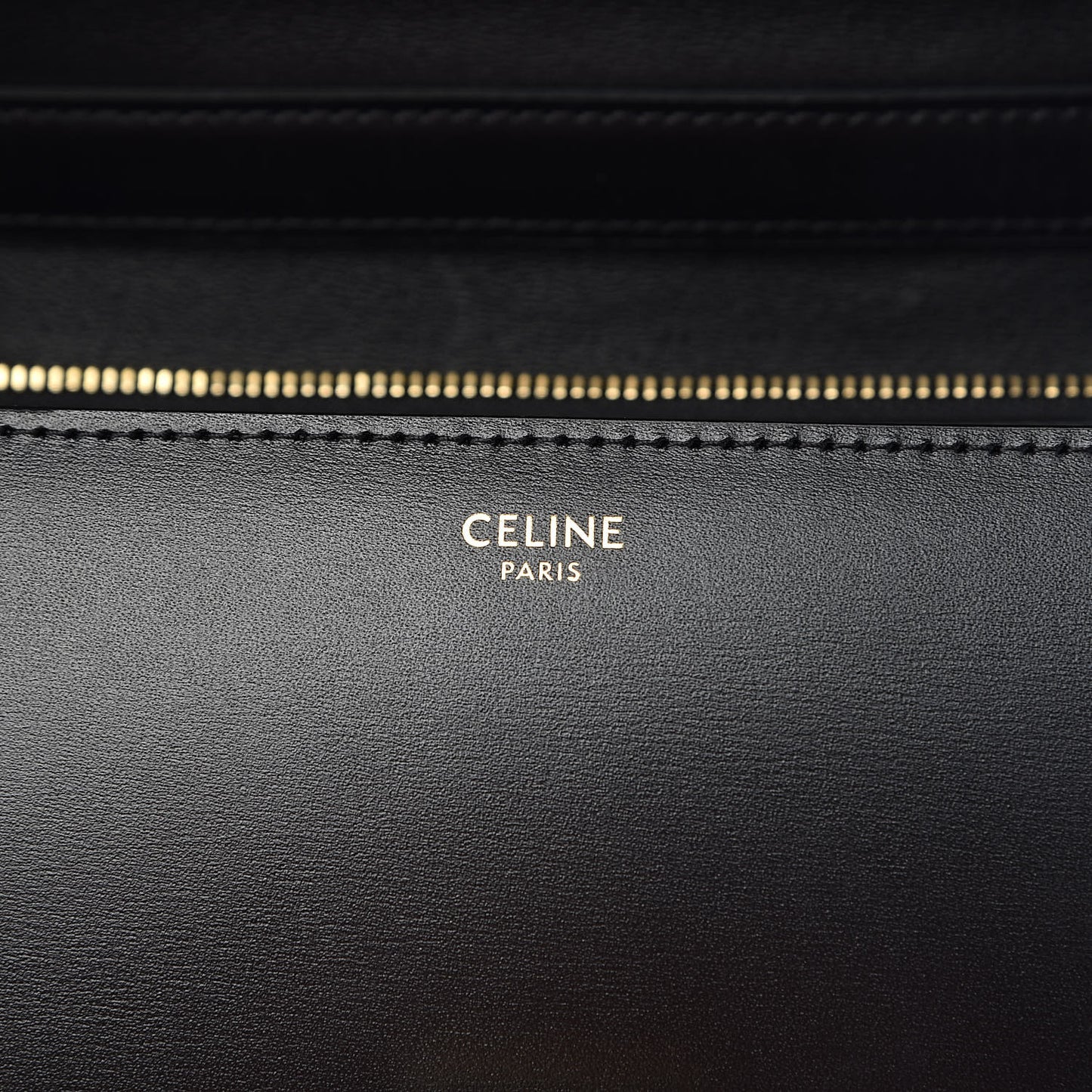 Box Calfskin Medium Classic Box Flap Bag Black