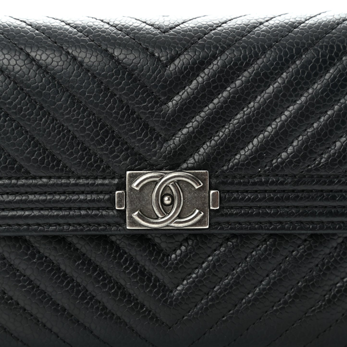 Caviar Chevron Quilted Medium Boy Flap Wallet Black