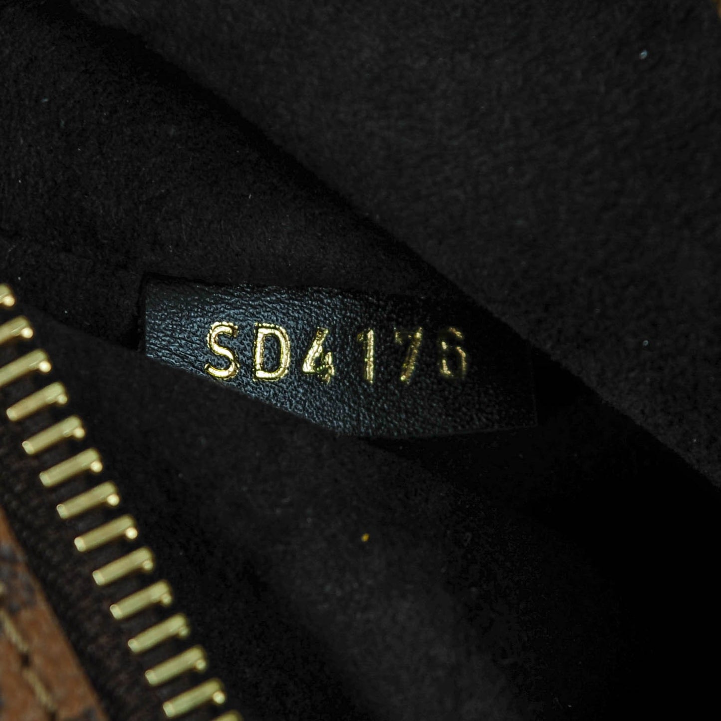 Reverse Monogram Pochette Metis