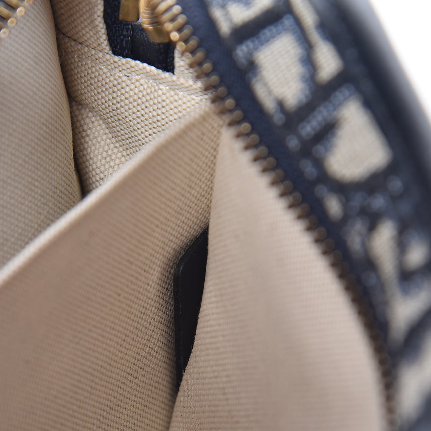 Oblique Diorquake Clutch Blue