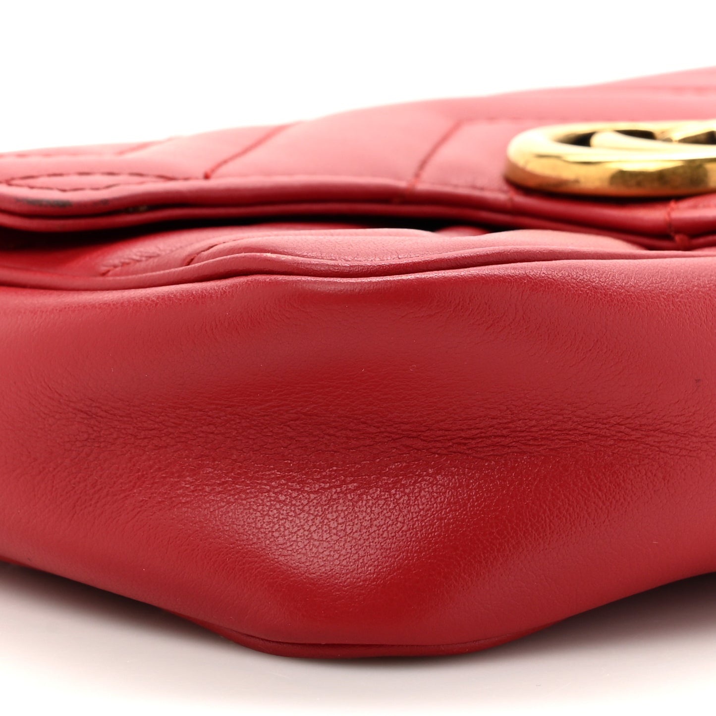 Calfskin Matelasse Super Mini GG Marmont Shoulder Bag Hibiscus Red