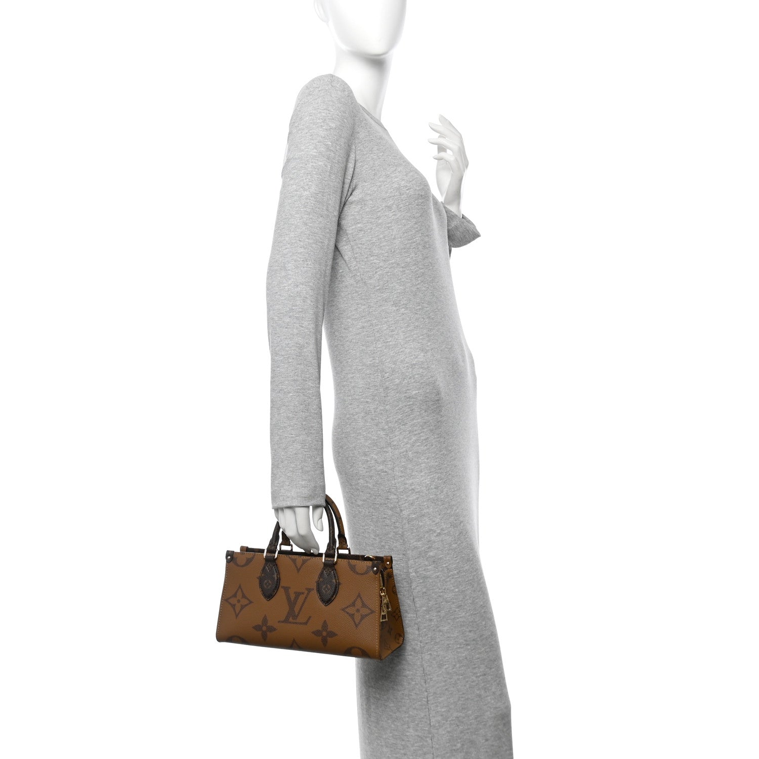 Louis Vuitton Reverse Monogram Giant OnTheGo East West 2 of 9