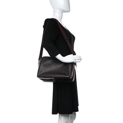 Louis Vuitton Taiga Reporter Messenger Acajou 2 of 14
