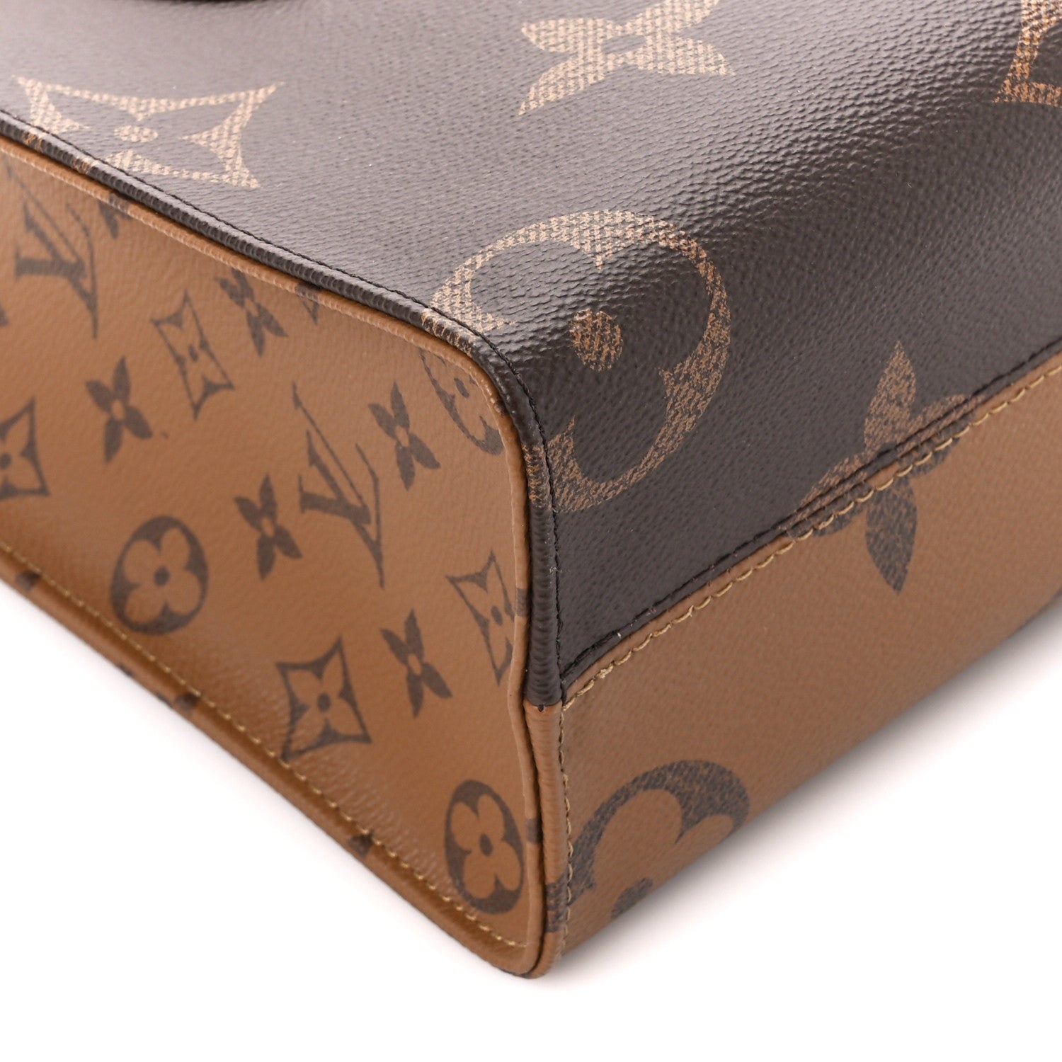 Louis Vuitton Reverse Monogram Giant Onthego PM 8 of 9