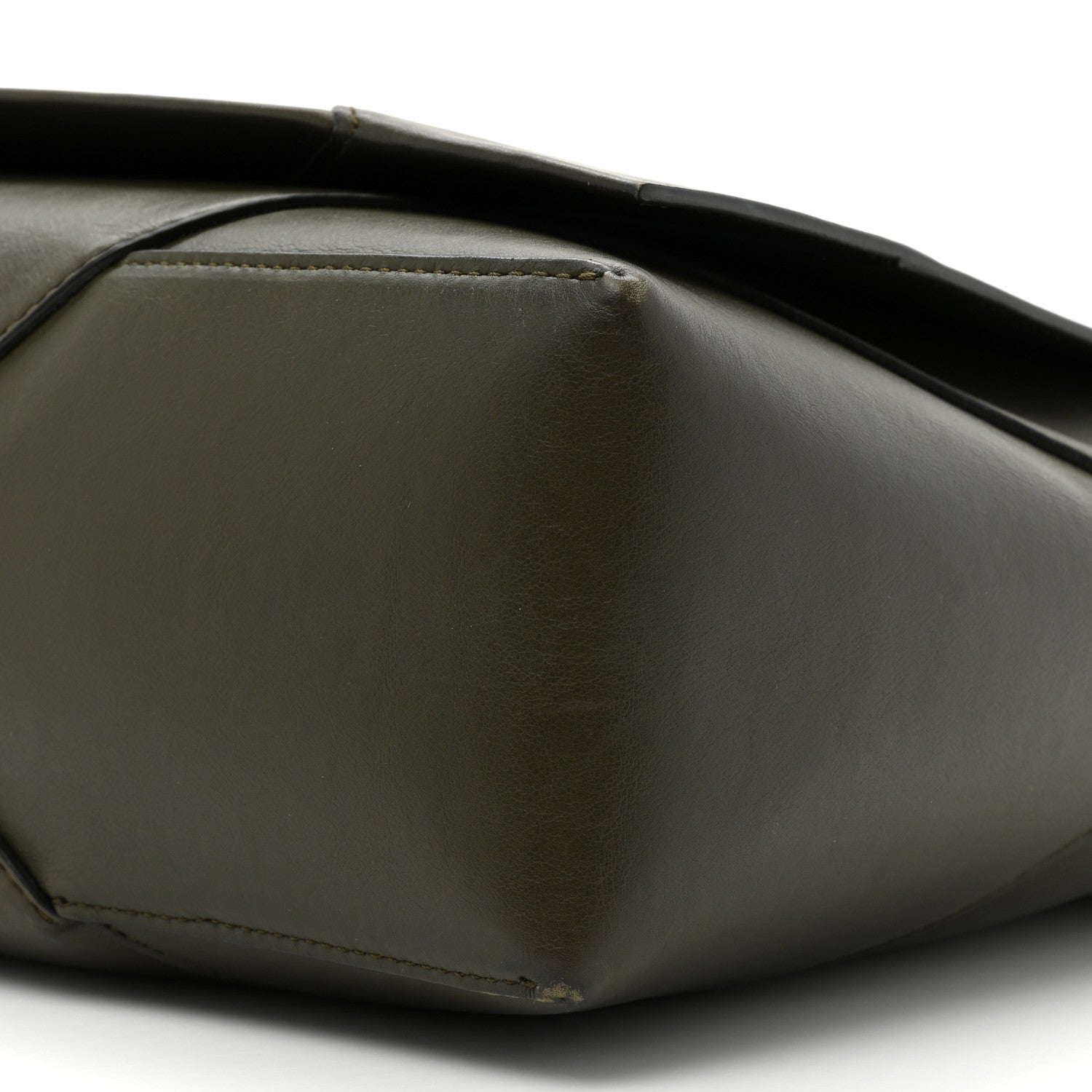 Bottega Veneta Lambskin Maxi Intrecciato Messenger Bag 9 of 14
