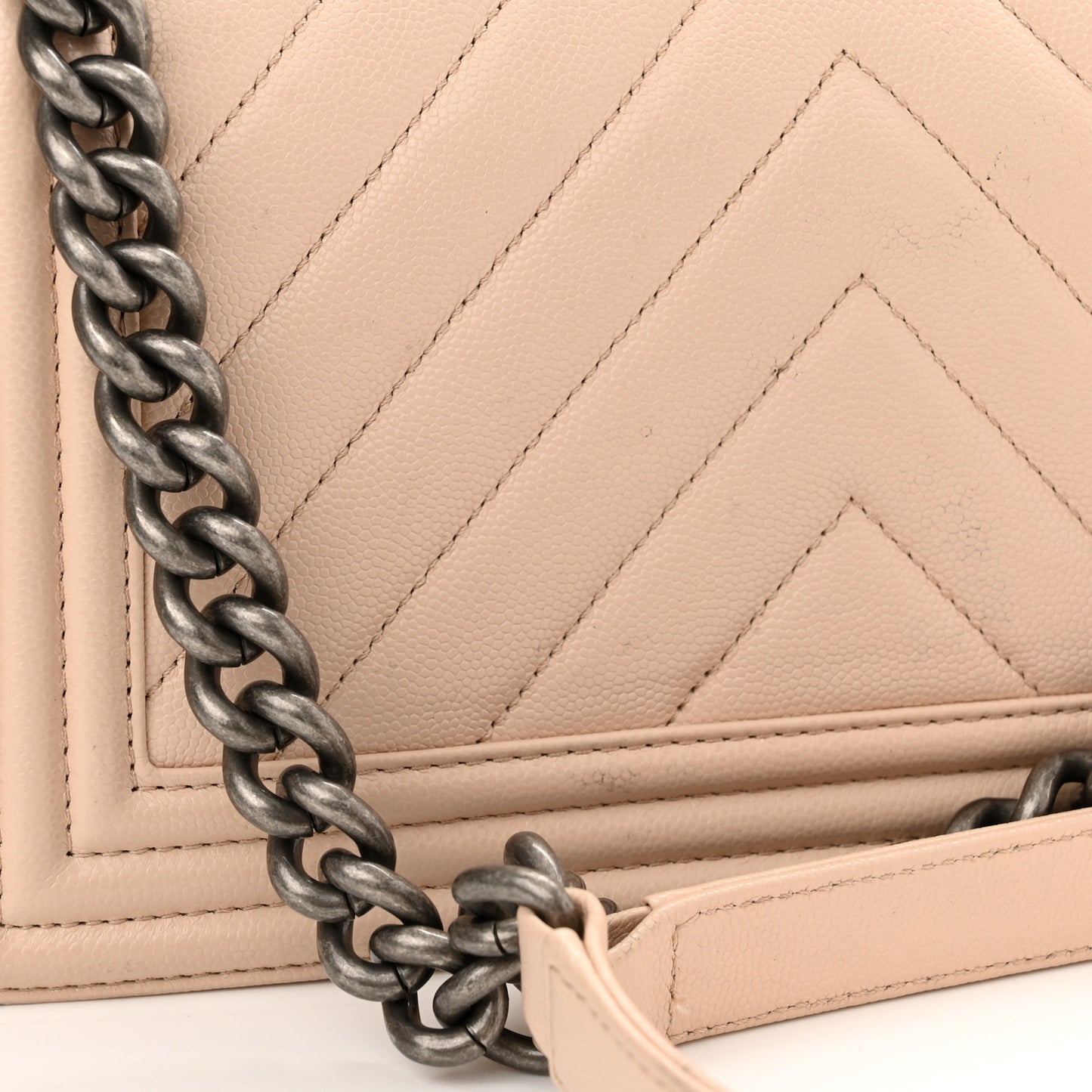 Caviar Chevron Quilted Medium Boy Flap Light Beige