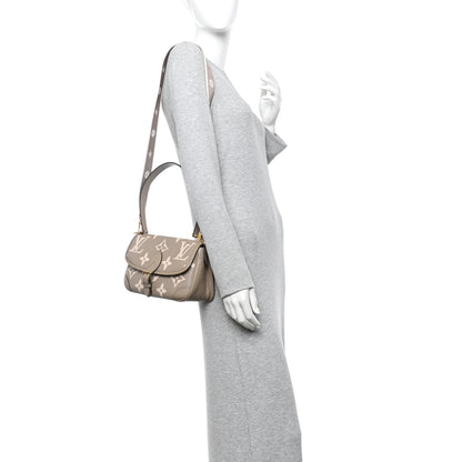 Louis Vuitton Empreinte Monogram Giant Diane Tourterelle Creme 2 of 11