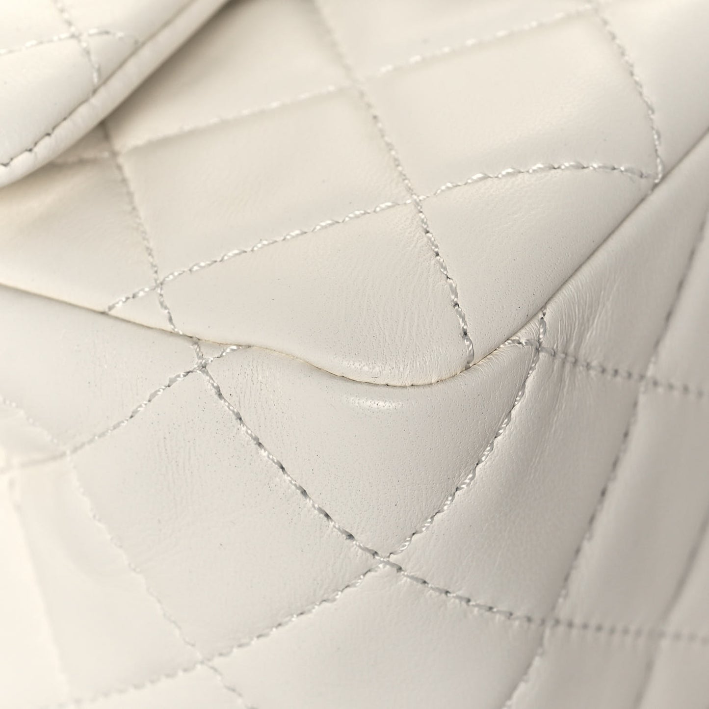 Lambskin Quilted Mini Pearl Crush Flap White