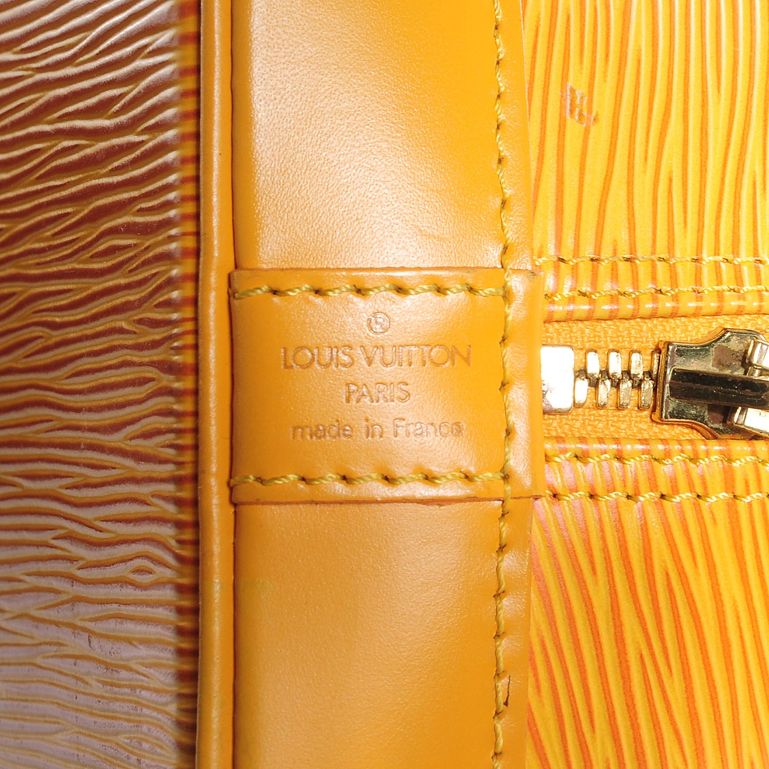 Louis Vuitton Epi Alma PM Tassil 6 of 7