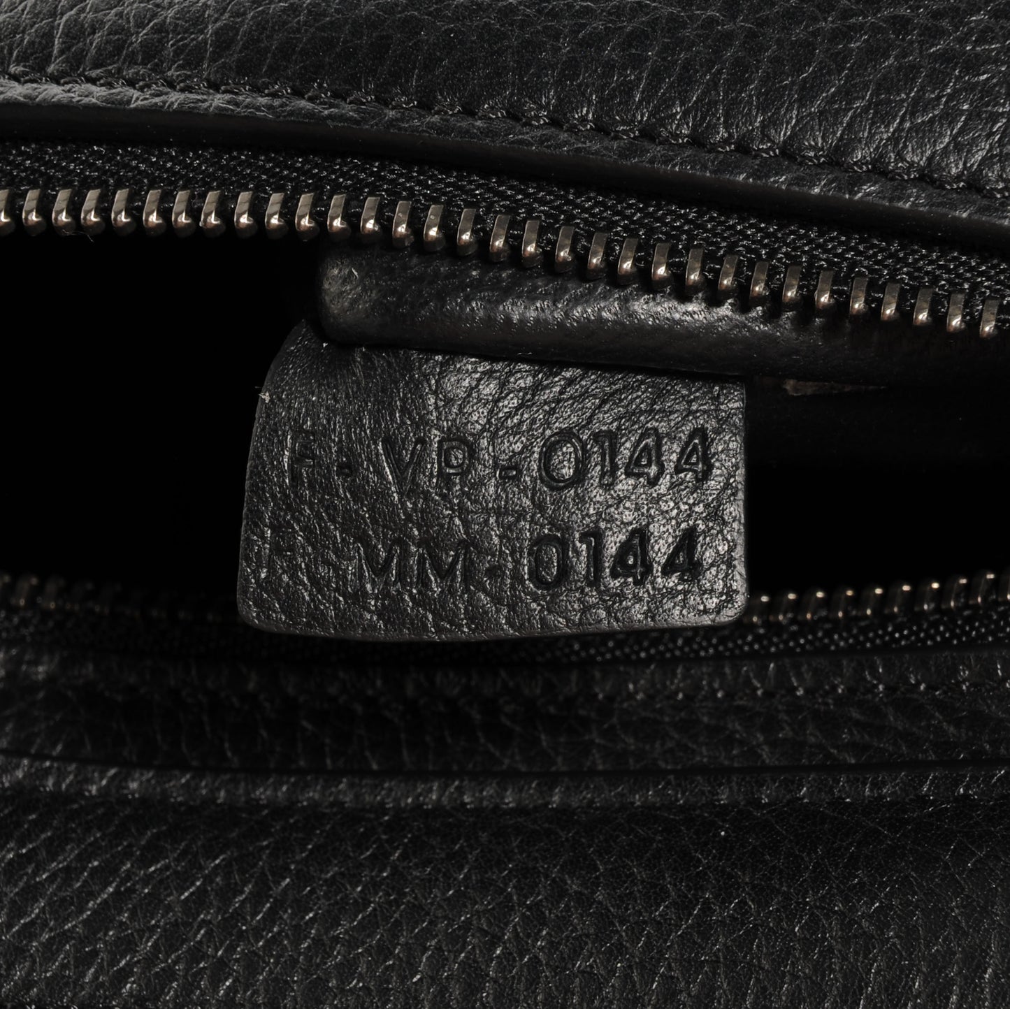 Drummed Leather and Suede Small Trapeze Black