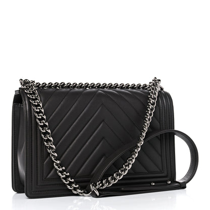 Chanel Calfskin Chevron Quilted Medium Boy Flap Black 4 of 29