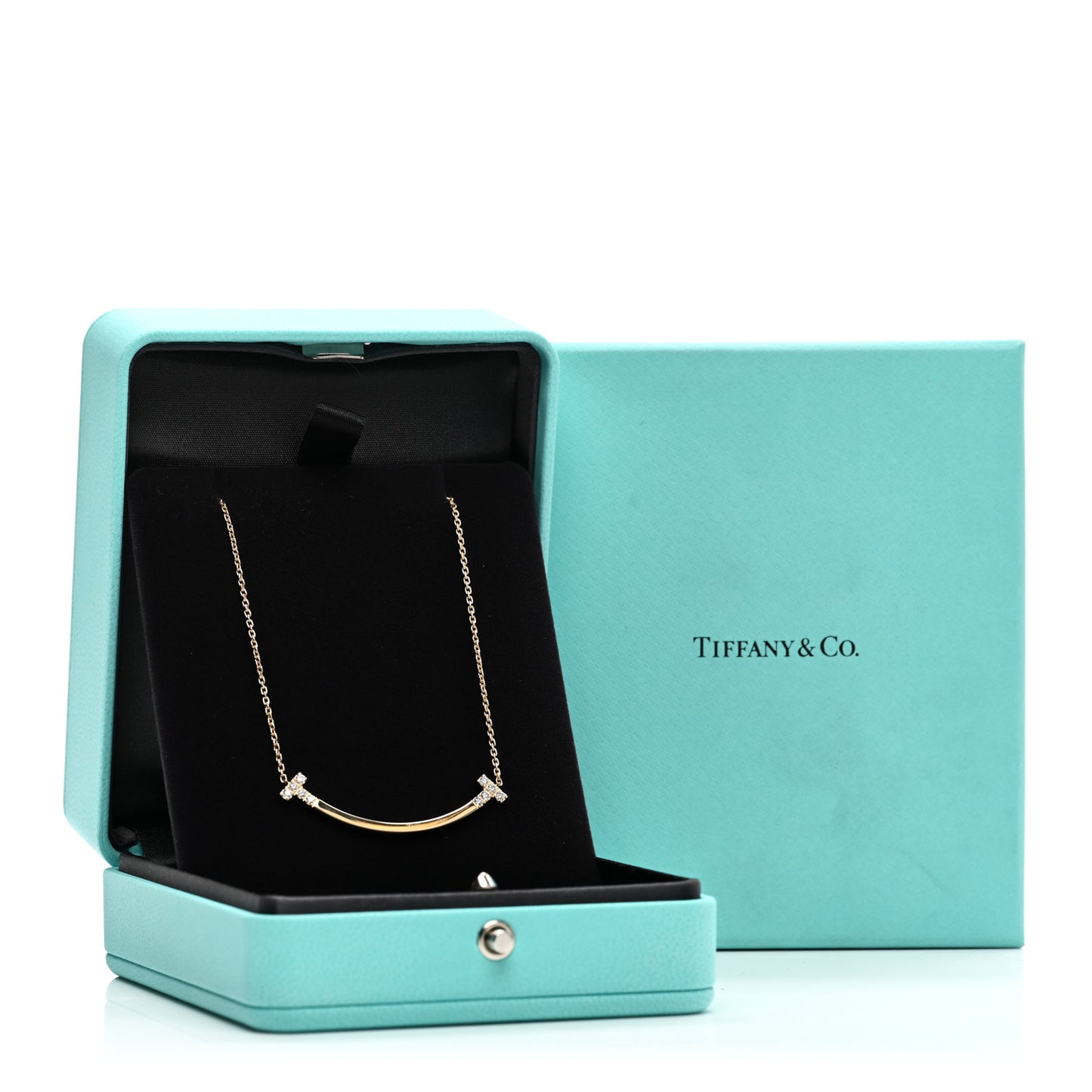 18K Yellow Gold Diamond .19ctw Medium T Smile Pendant Necklace
