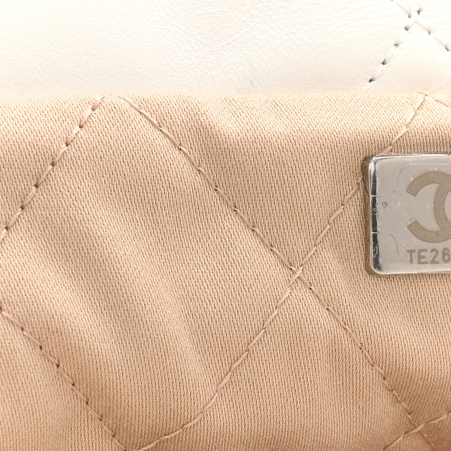 Chanel Shiny Calfskin Quilted Chanel 22 White 8 of 11