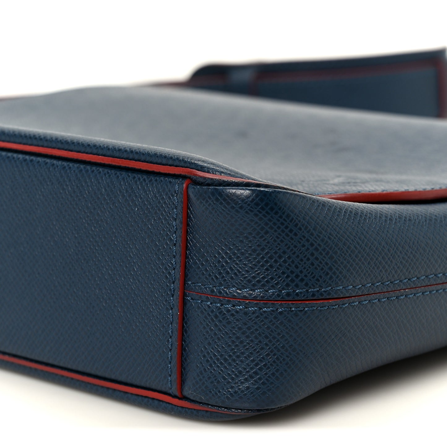 Taiga Roman PM Messenger Marine Rouge
