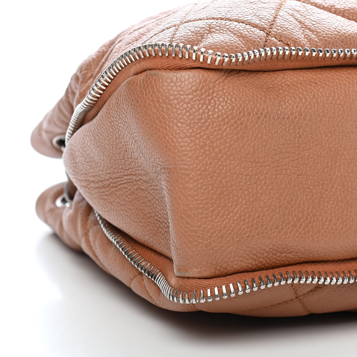 Caviar Quilted Expandable Zip Shoulder Bag Beige