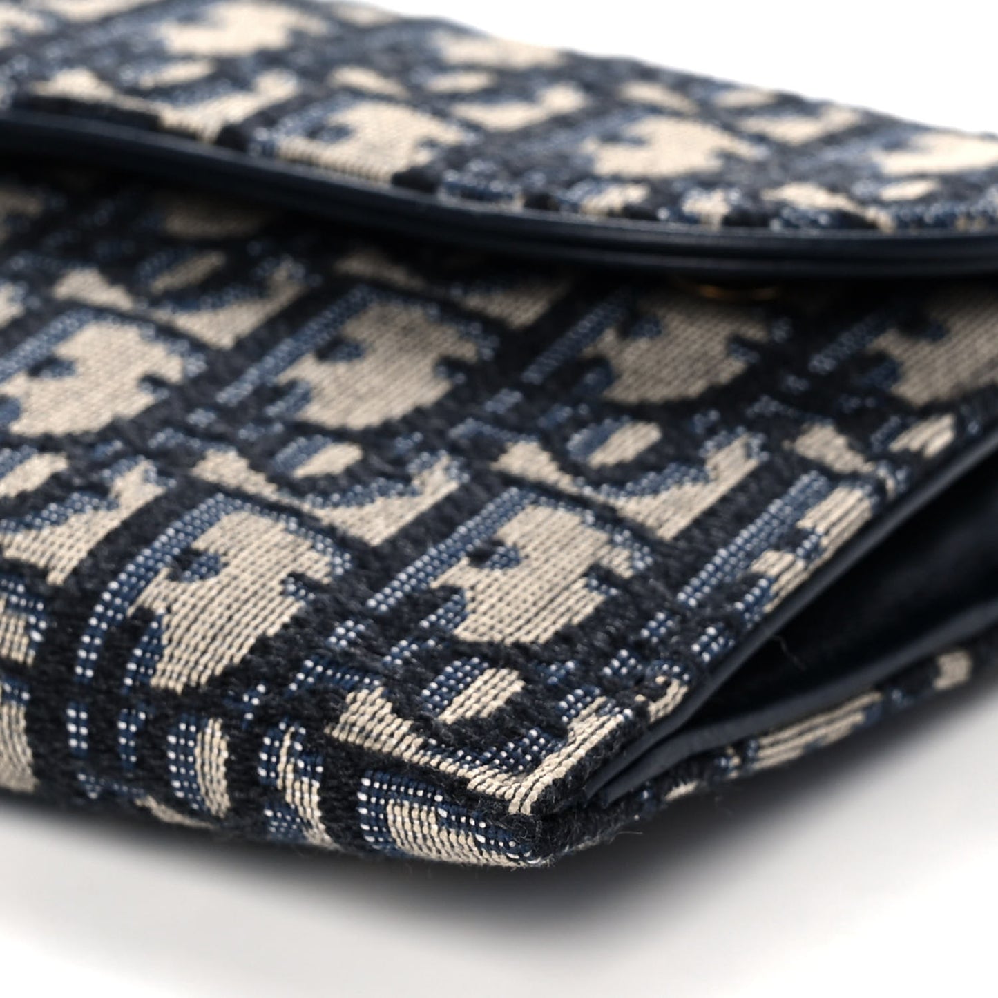 Oblique Saddle Chain Long Wallet Blue