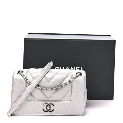 Chanel Metallic Sheepskin Chevron Quilted Small Vintage Mademoiselle Flap Silver 11 of 11