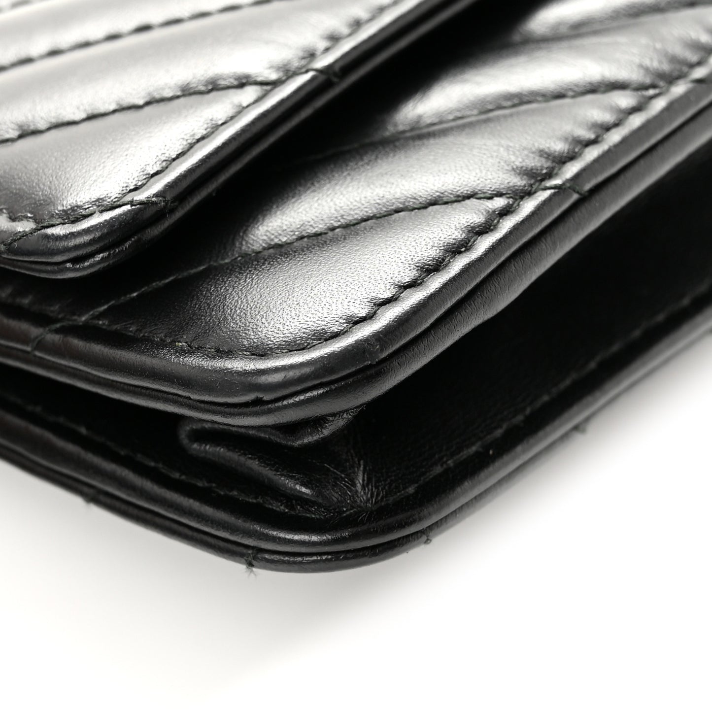 Aged Calfskin Chevron Quilted Reissue Wallet On Chain WOC So Black