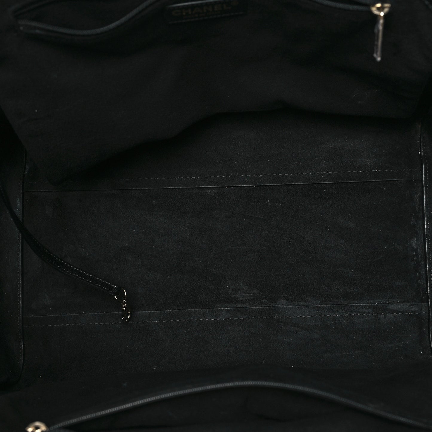 Caviar Large Studded Deauville Tote Black