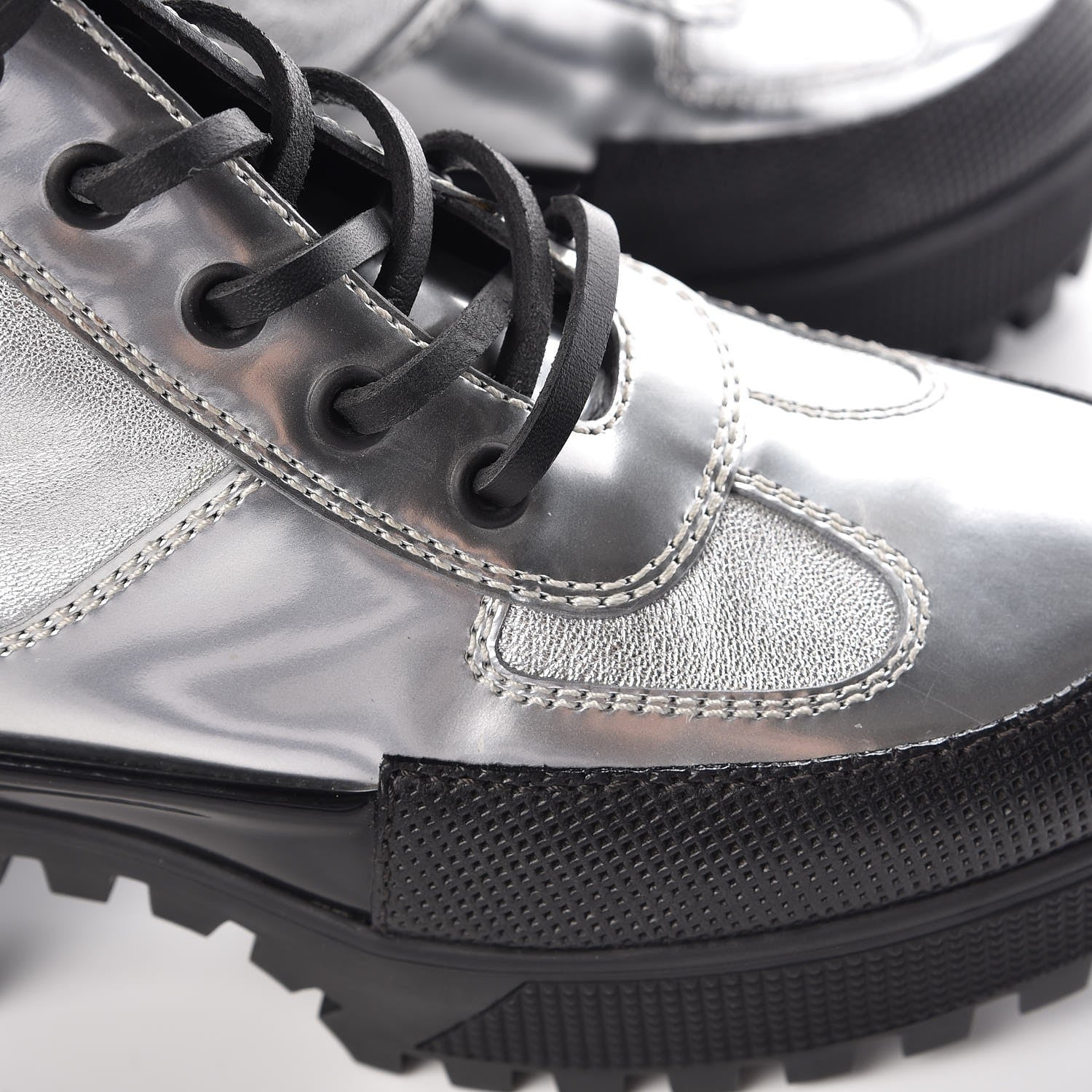 Louis Vuitton Patent Calfskin Spaceship Laureate Platform Desert Boots 36 Silver 8 of 11