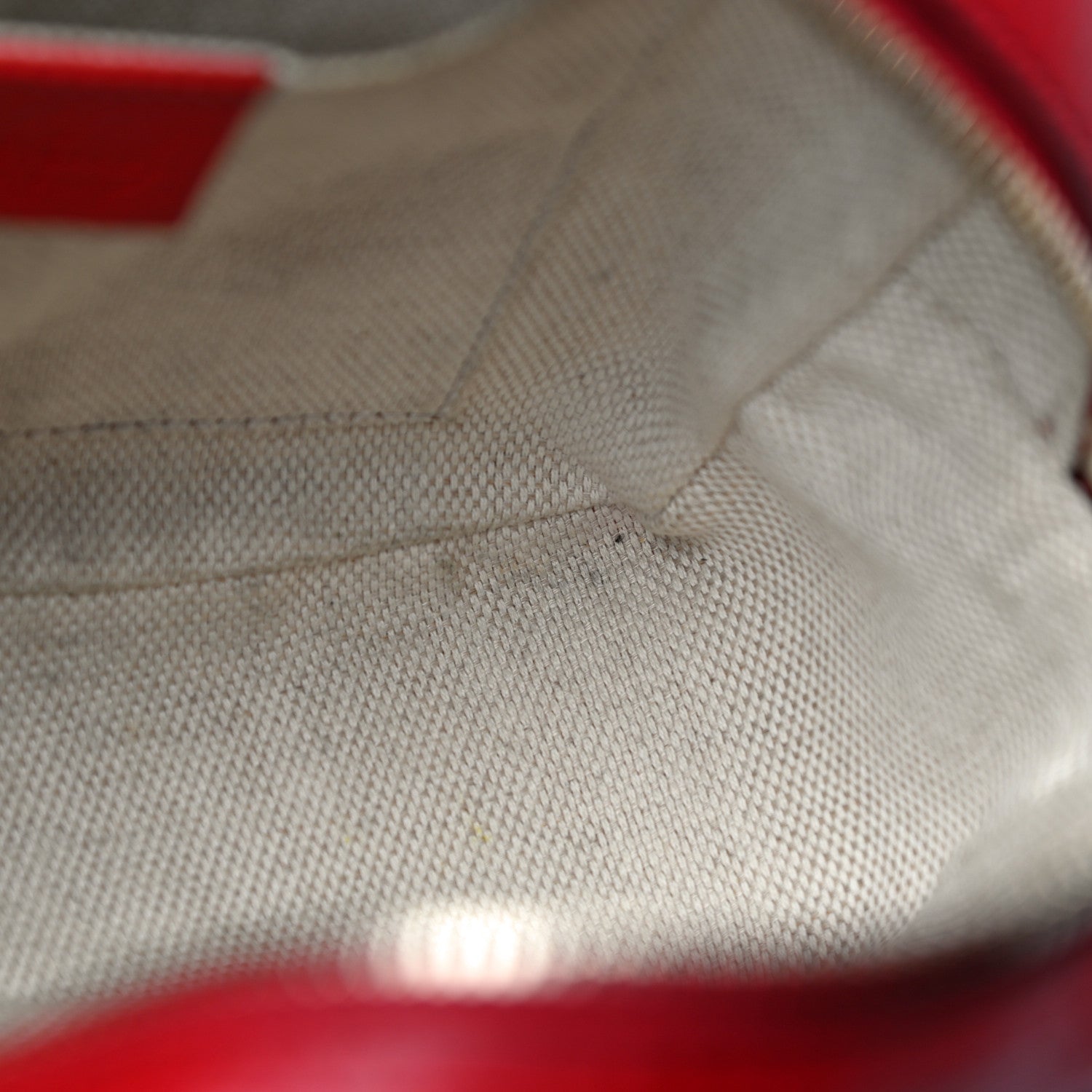 Gucci Pebbled Calfskin Small Soho Disco Bag Tabasco Red 23 of 24