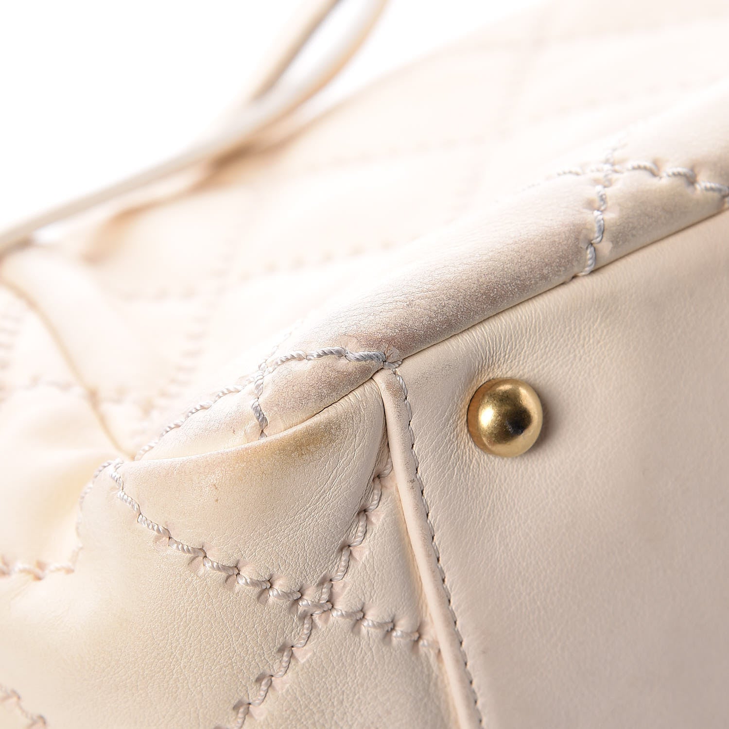 Chanel Calfskin Quilted Retro Chain Flap Beige 21 of 27