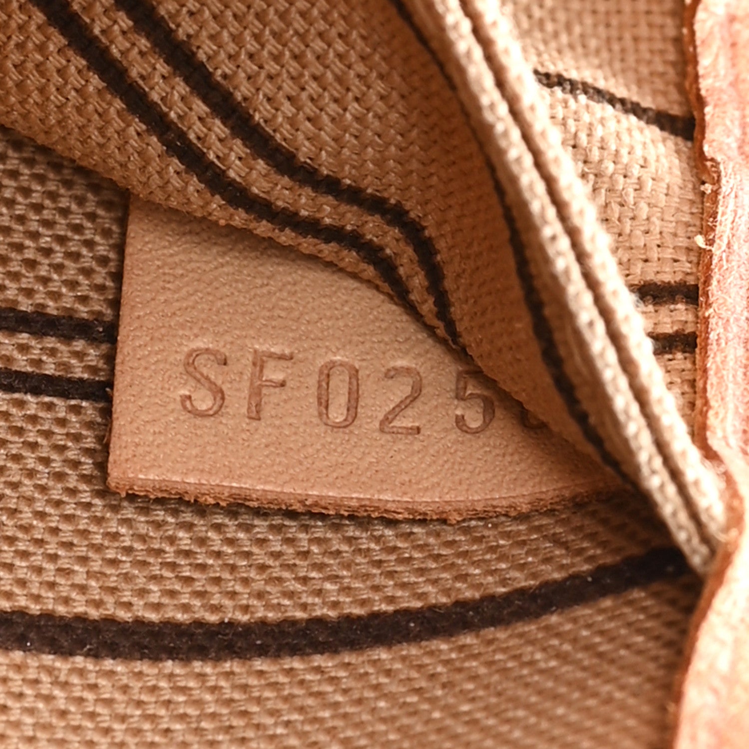 Louis Vuitton Monogram Neo Neverfull MM 7 of 10
