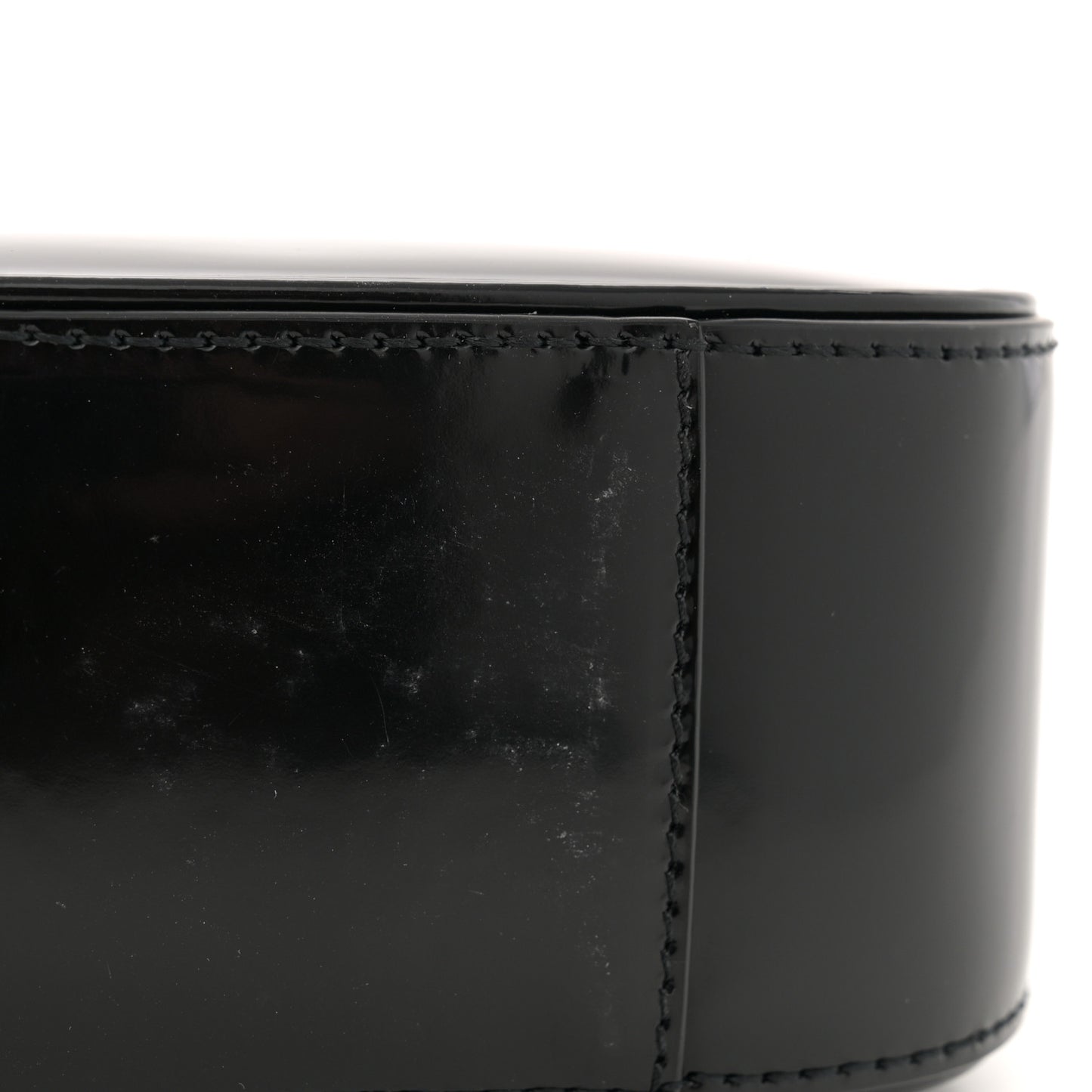 Patent Calfskin Monochrome Le 5 A 7 Hobo Black
