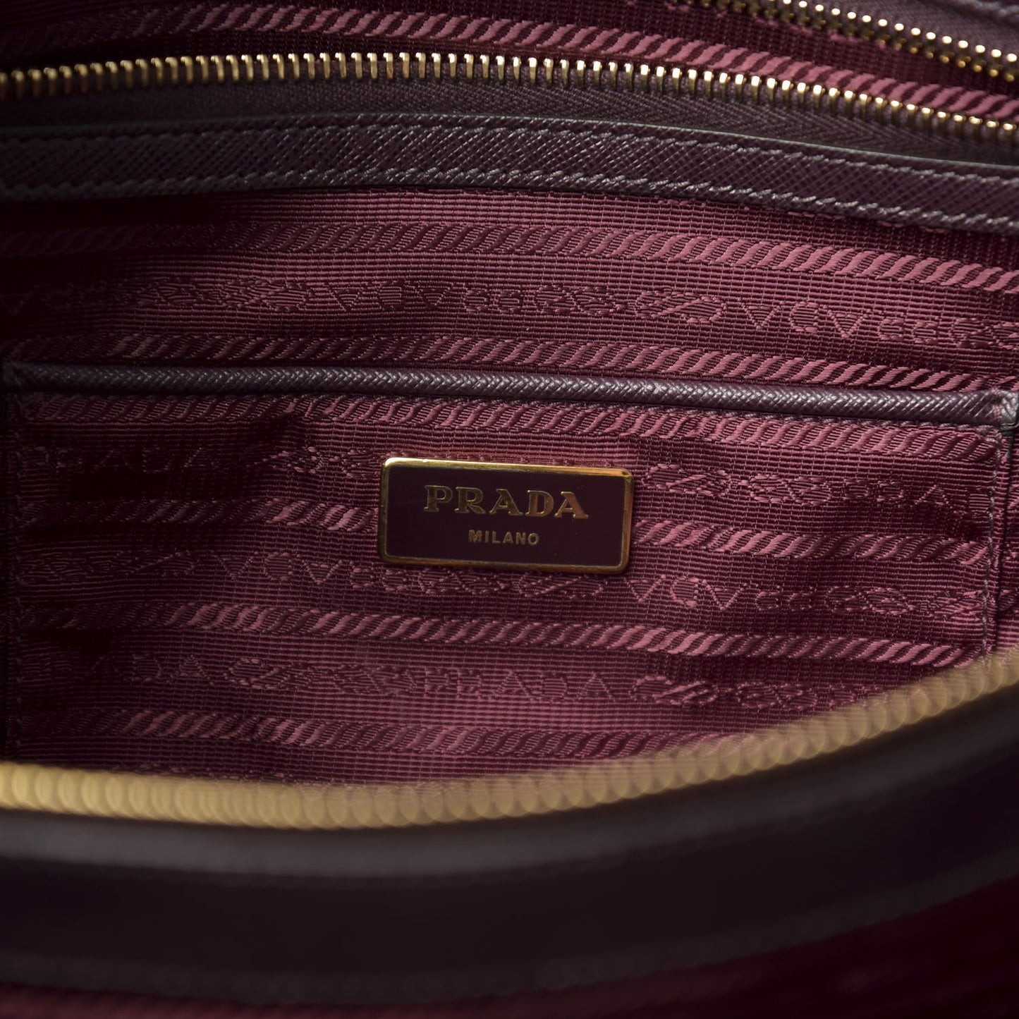 Saffiano Lux Large Promenade Tote Bordeaux