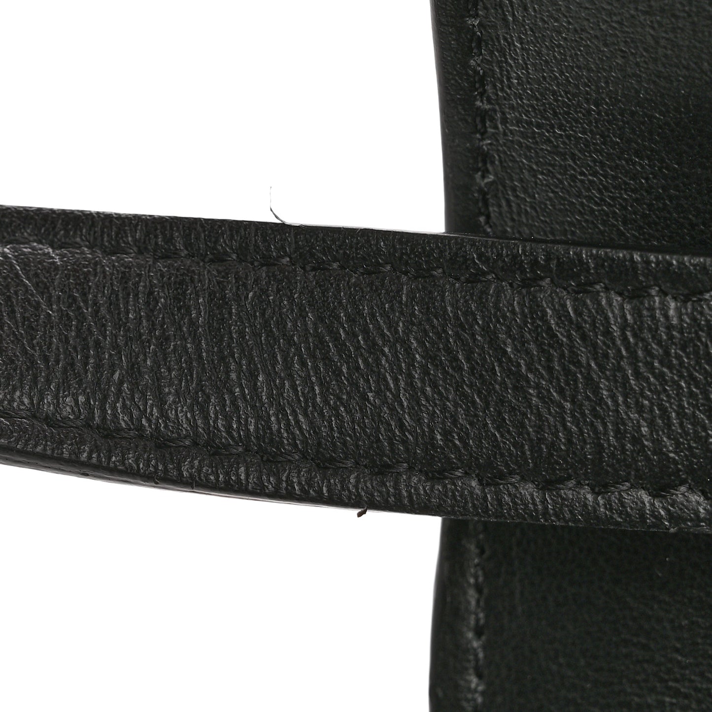 Smooth Calfskin Medium Tabou Black