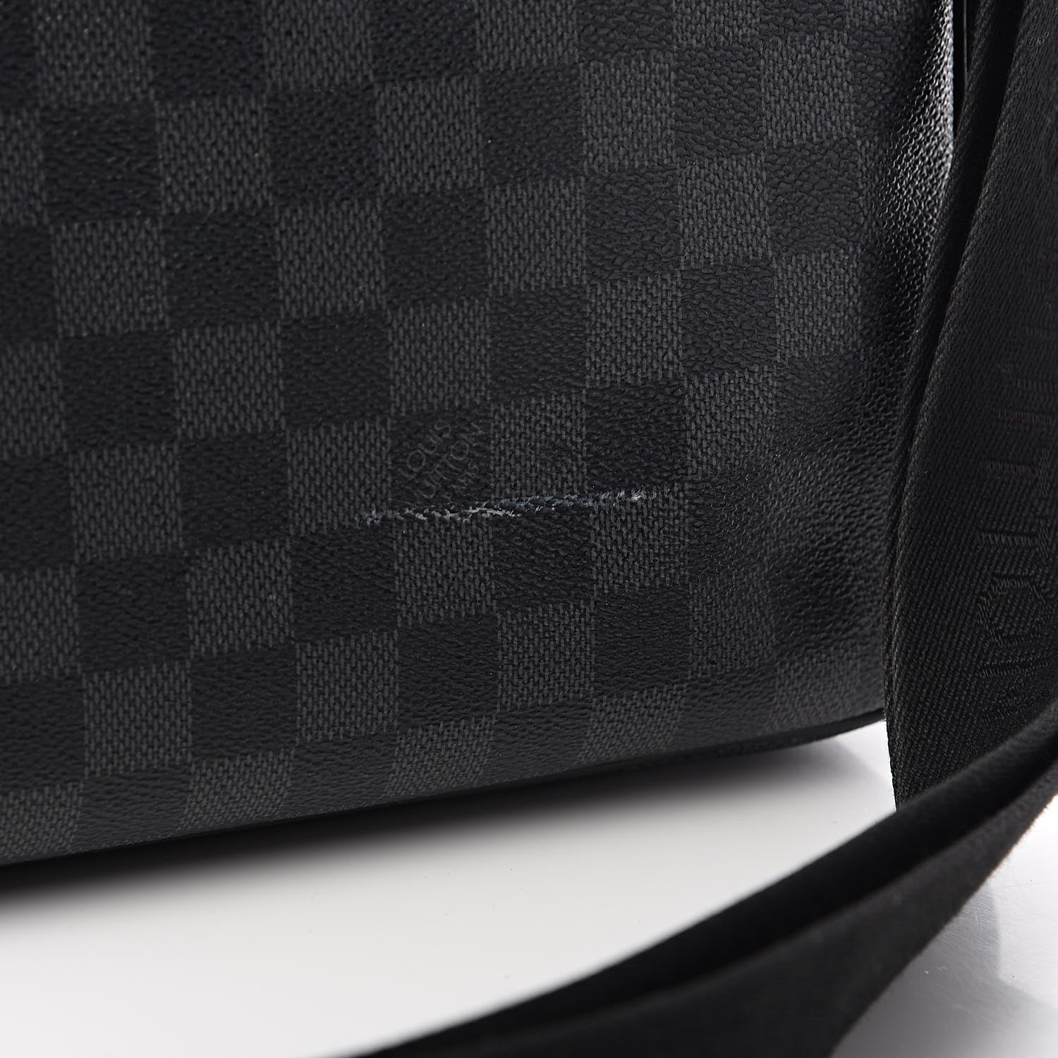 Louis Vuitton Damier Graphite Daniel GM 10 of 11