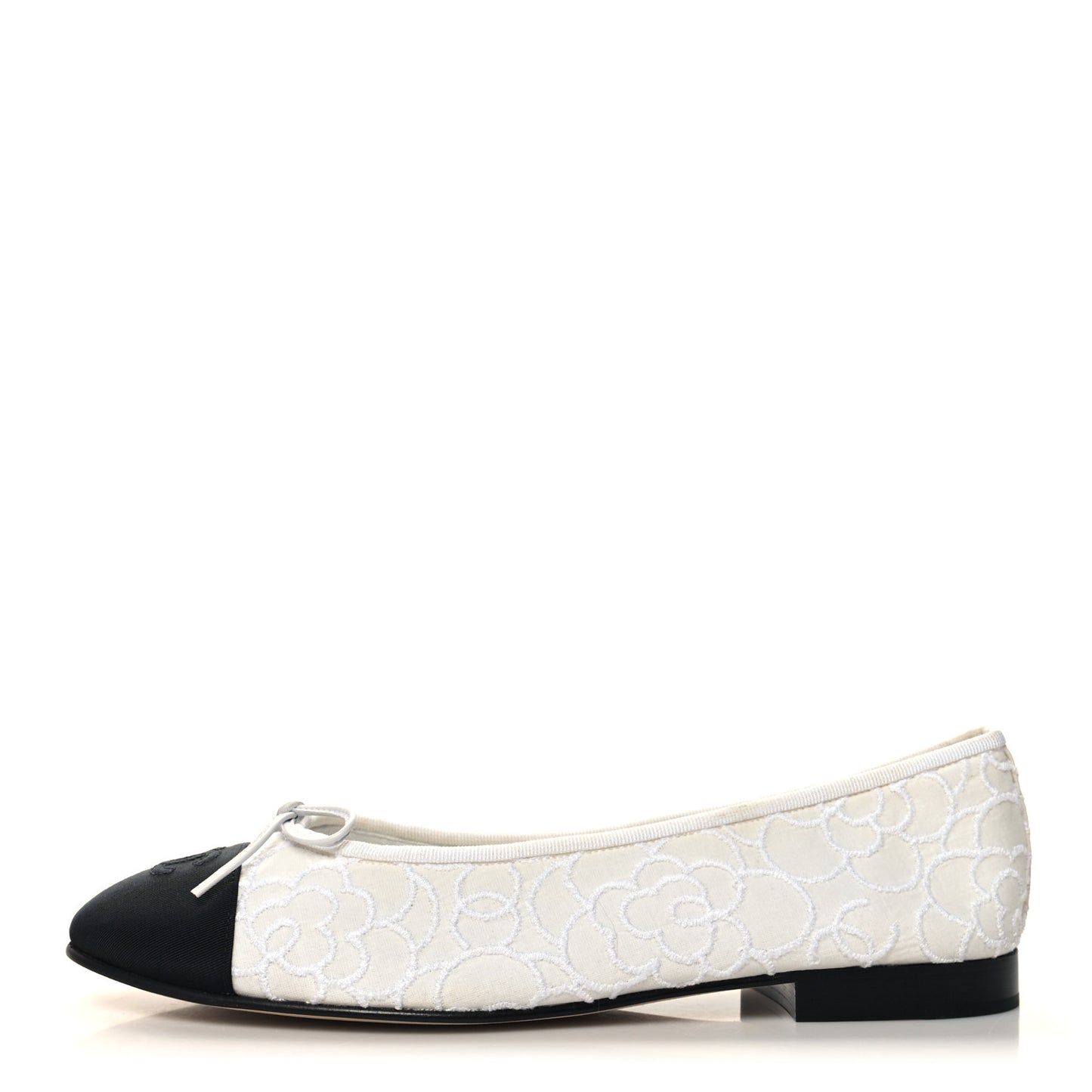 Fabric Camellia Embroidered Grosgrain Cap Toe Ballerina Flats 39.5 White Black