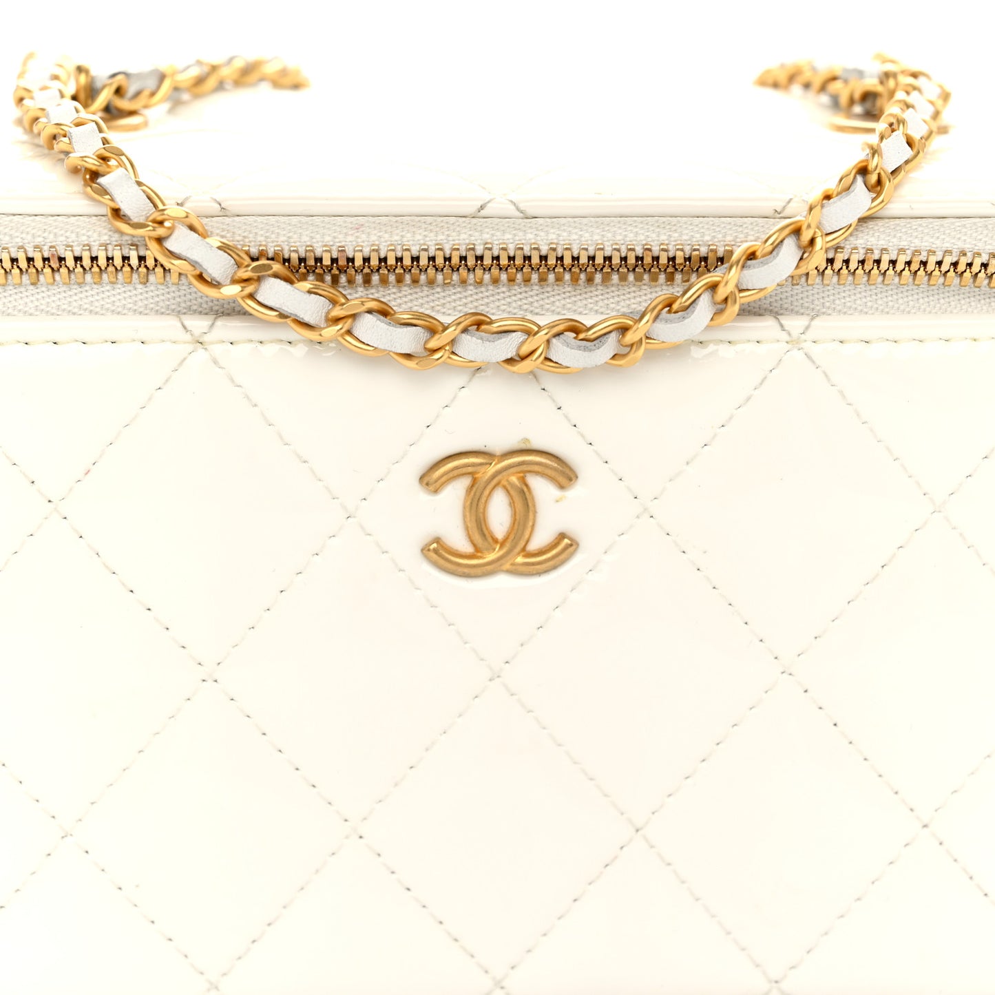 Patent Enamel Quilted Small Coco Hearts Vanity Case With Chain White