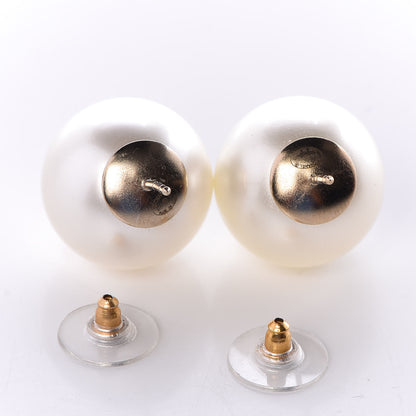Chanel Pearl CC Large Earrings Gold 3 of 5