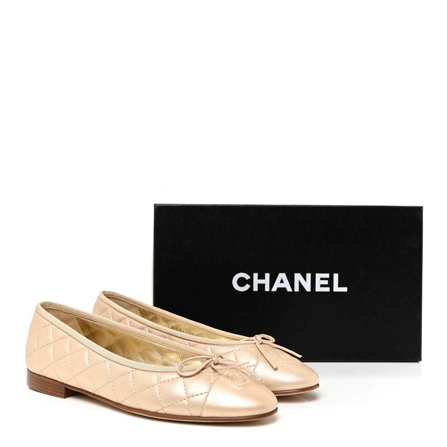 Iridescent Lambskin Quilted CC Cap Toe Ballerina Flats 38.5 Beige