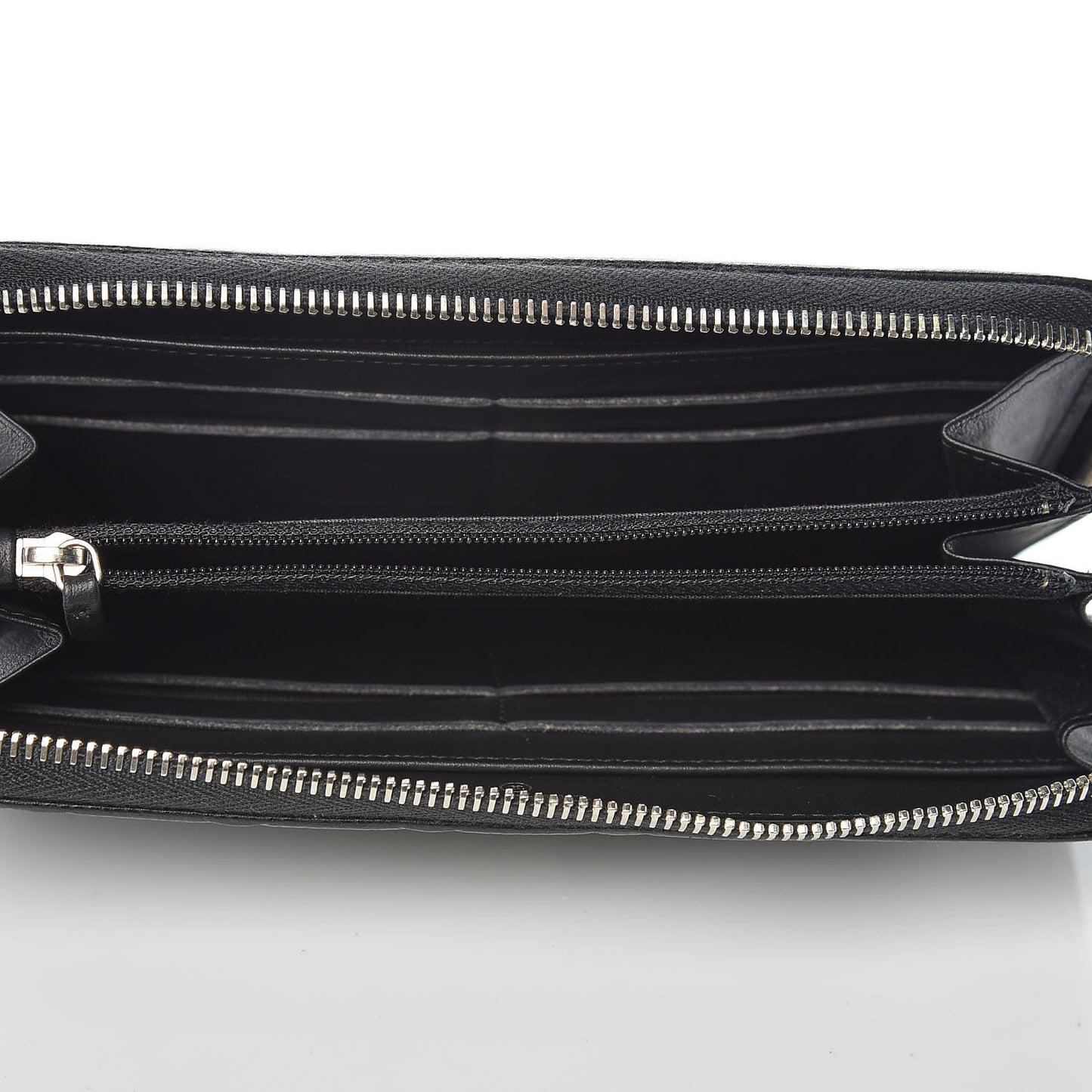 Caviar Quilted Diamond CC Gusset Zip Around Wallet Black