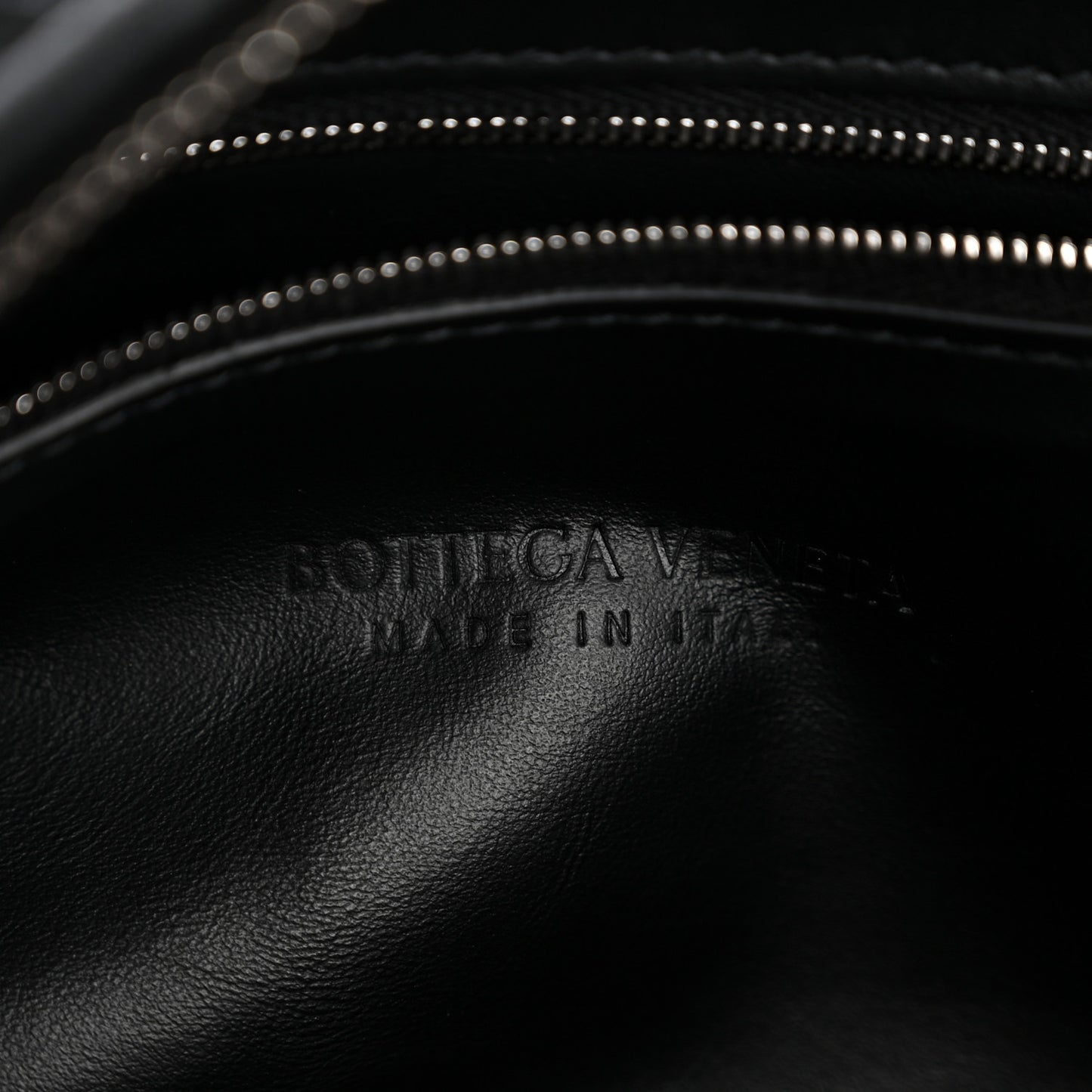 Nappa Intrecciato Small Jodie Hobo Black