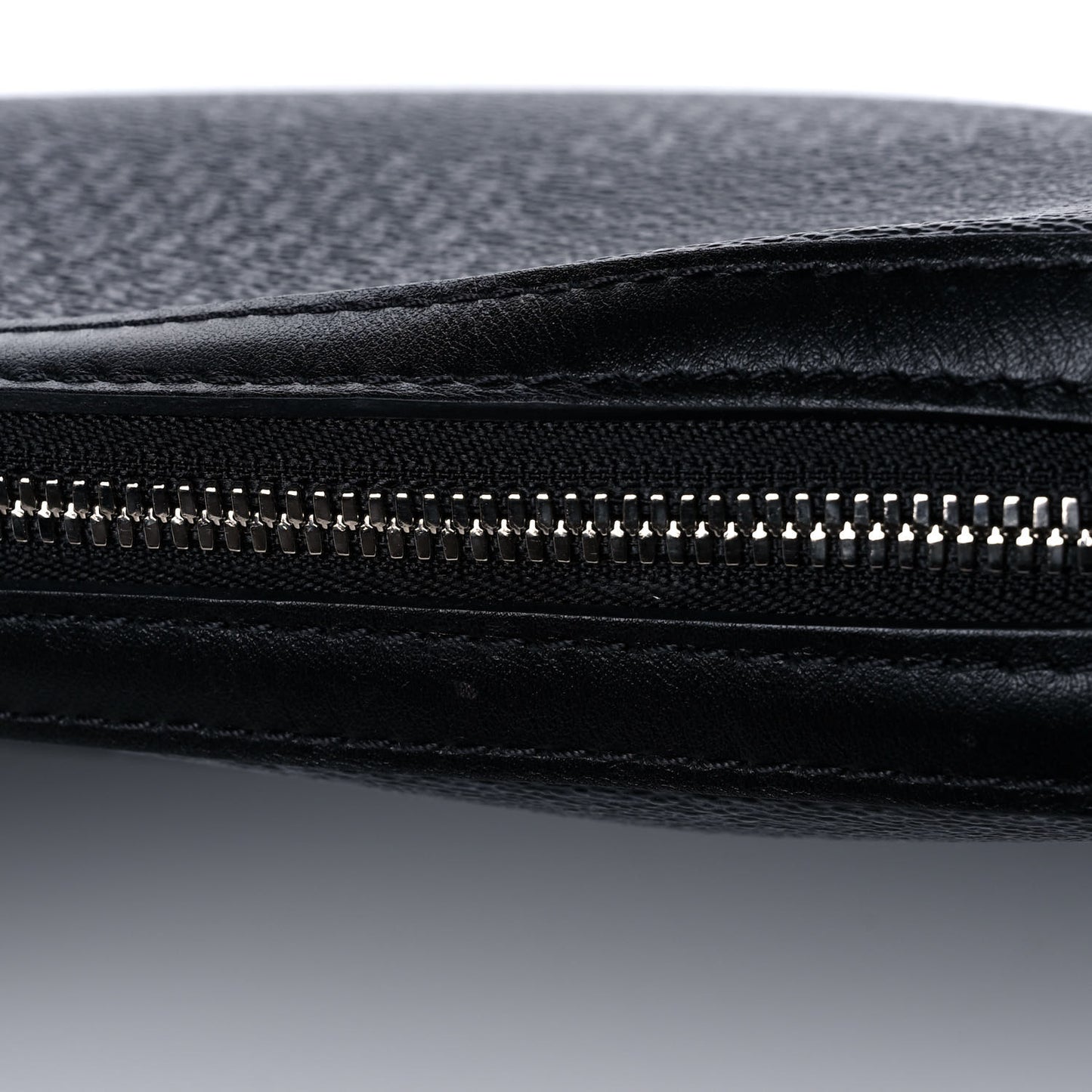 Damier Graphite 3D Trio Messenger