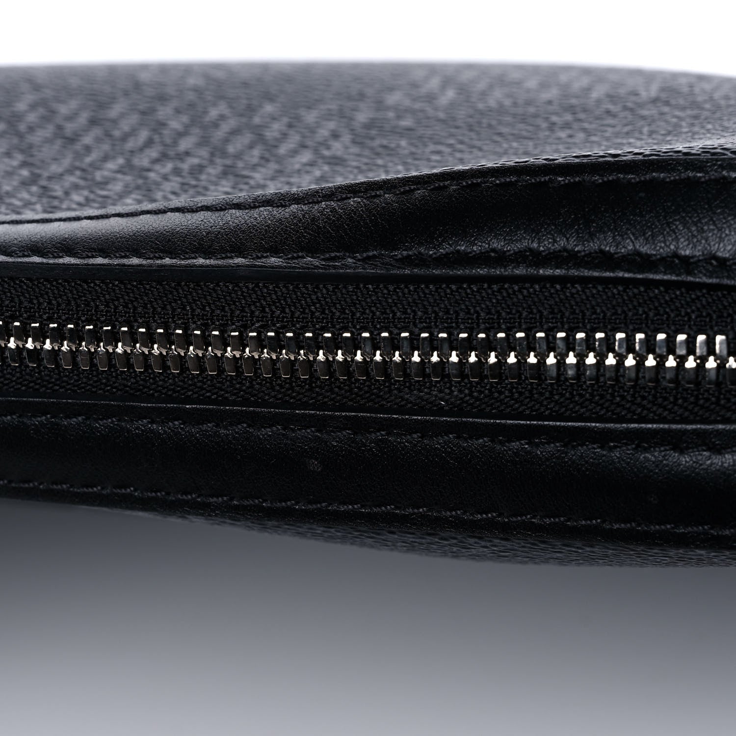 Louis Vuitton Damier Graphite 3D Trio Messenger 14 of 16