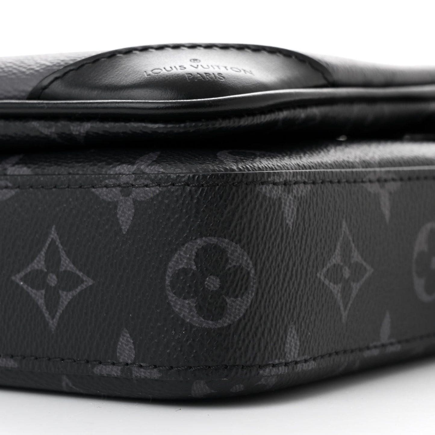 Reverse Monogram Eclipse Trio Messenger