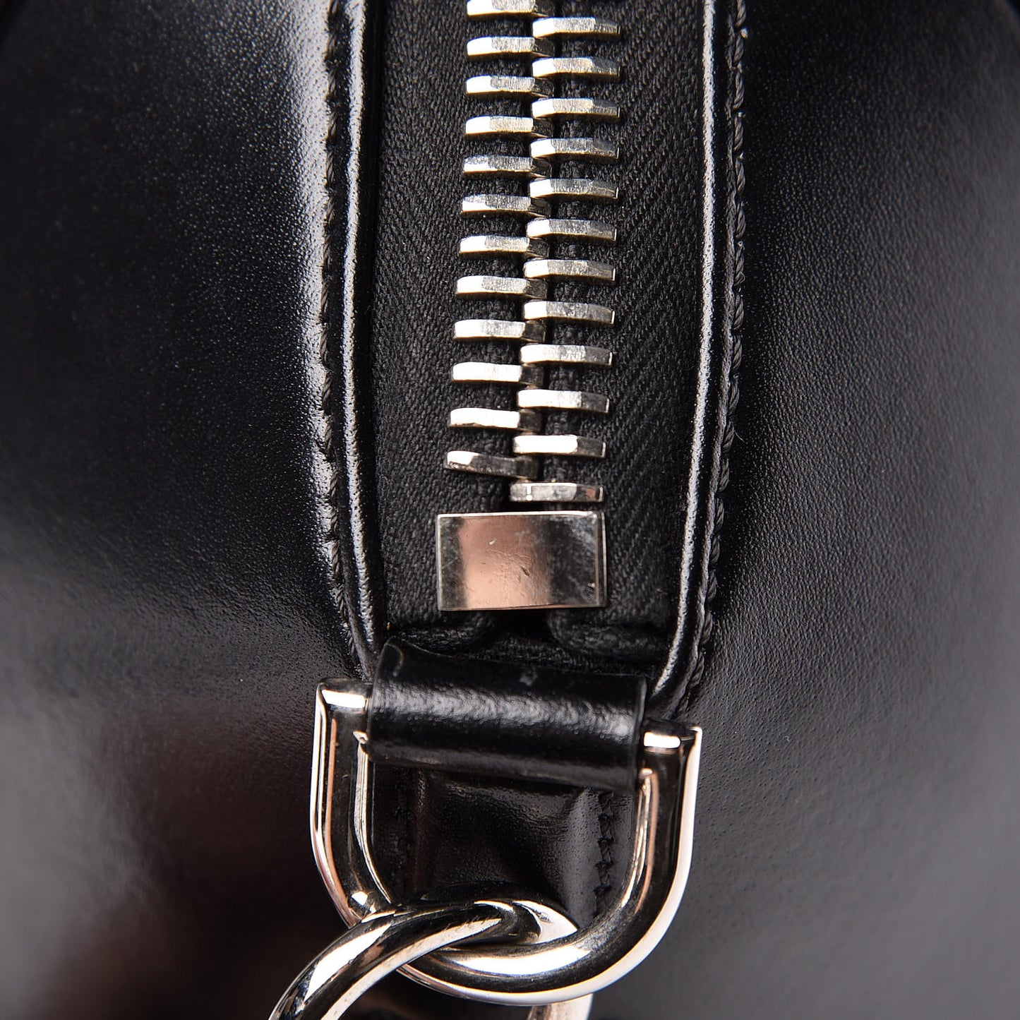 Shiny Lord Calfskin Medium Antigona Black