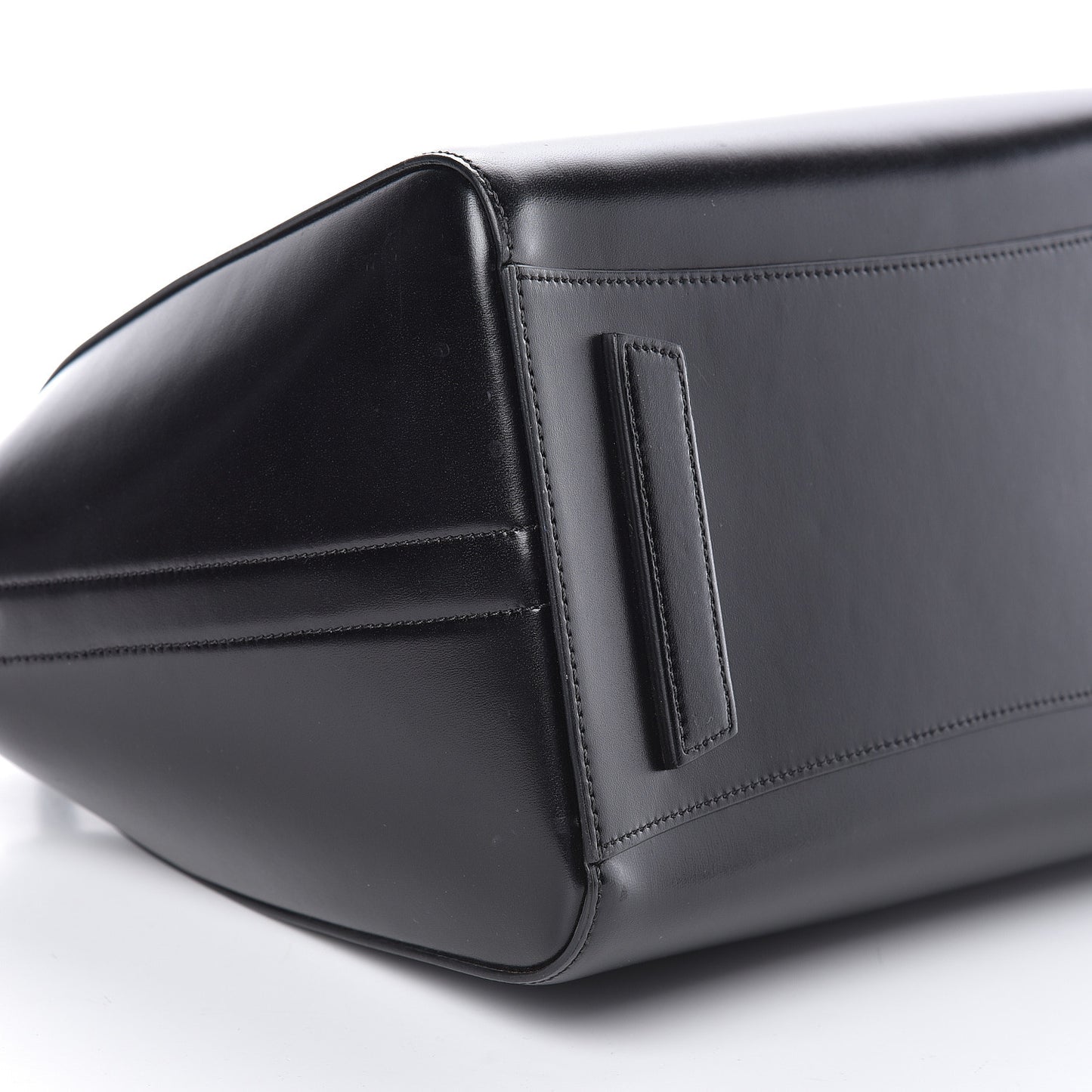 Shiny Lord Calfskin Medium Antigona Black