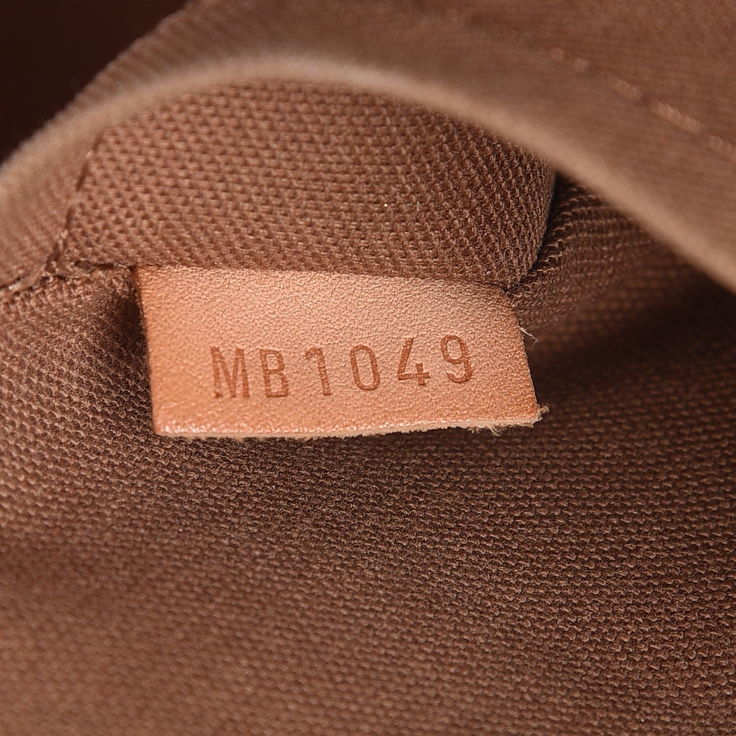 Louis Vuitton Monogram Tivoli GM 8 of 35