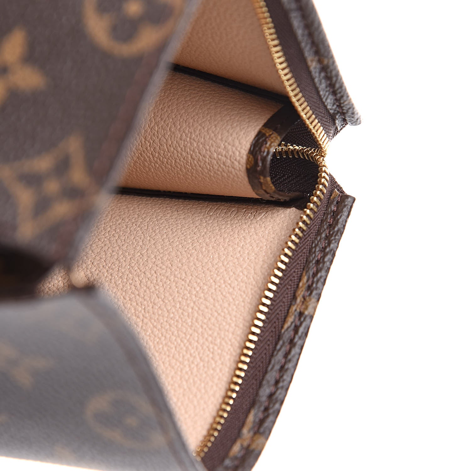 Louis Vuitton Monogram Toiletry Pouch 19 6 of 10