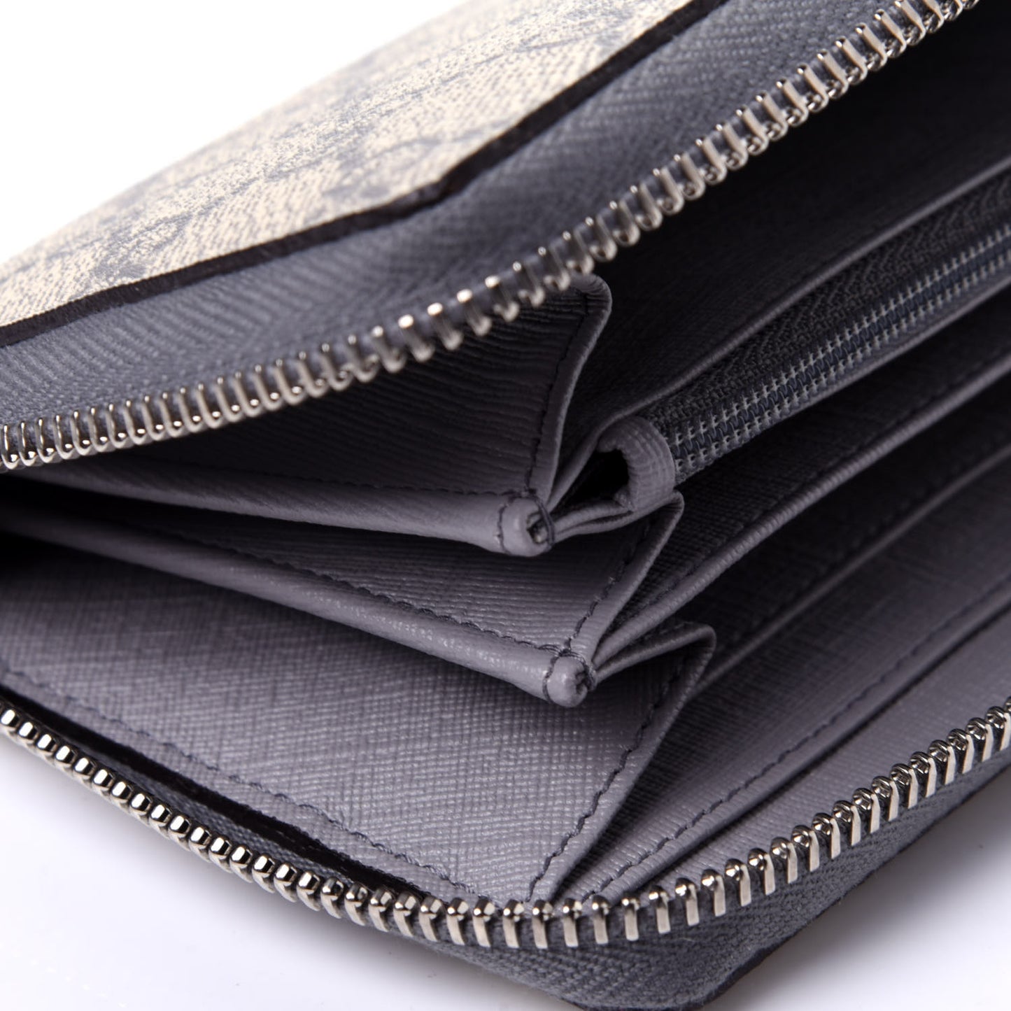 GG Supreme Monogram GG Pierce Zip Around Wallet Ecru Grigio