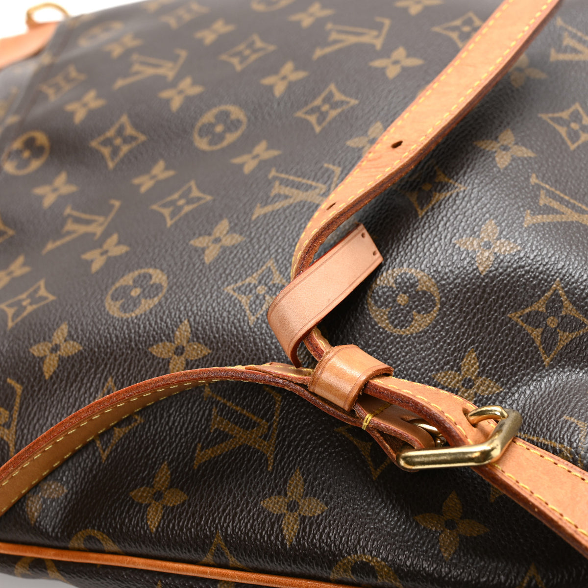 Louis Vuitton Monogram Odeon MM 11 of 11