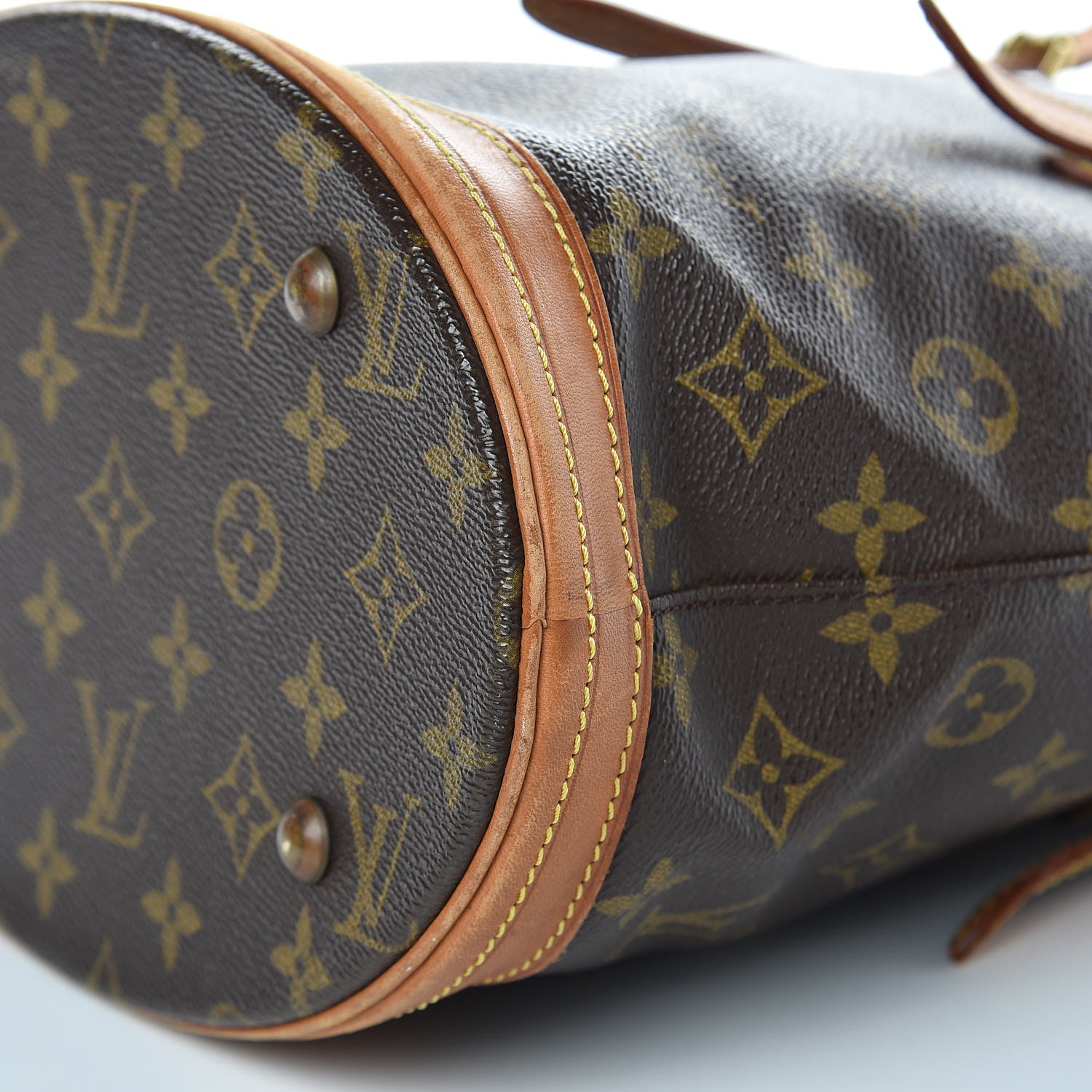 Louis Vuitton Monogram Petit Bucket 23 9 of 17