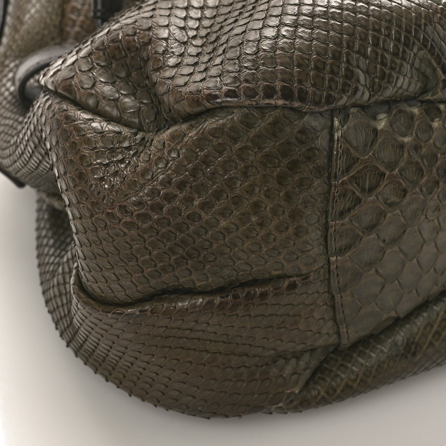 Saint Laurent Snakeskin Saharienne Shoulder Bag Green 7 of 9