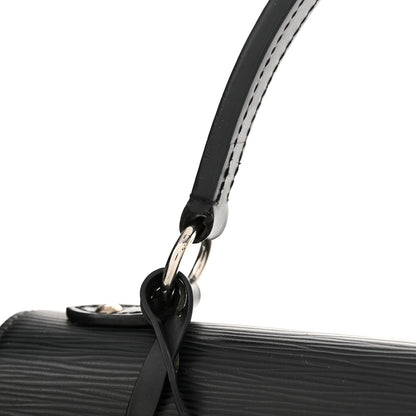 Louis Vuitton Epi Cluny MM Black 14 of 17